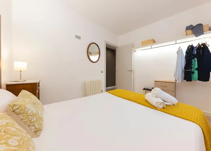 Bravissimo La Mora, Beautiful And Spacious * ジローナ